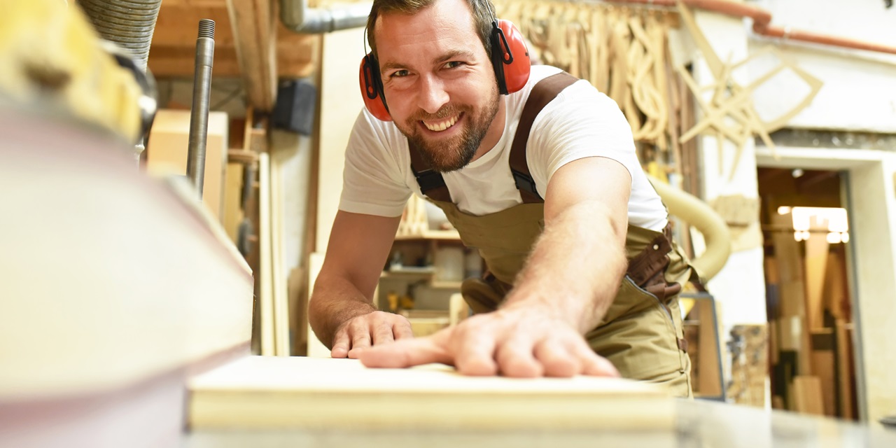 Handwerkskammer Frankfurt (Oder) - Bildungszentrum - Fortbildung - Teile I und II im Tischler - Handwerk